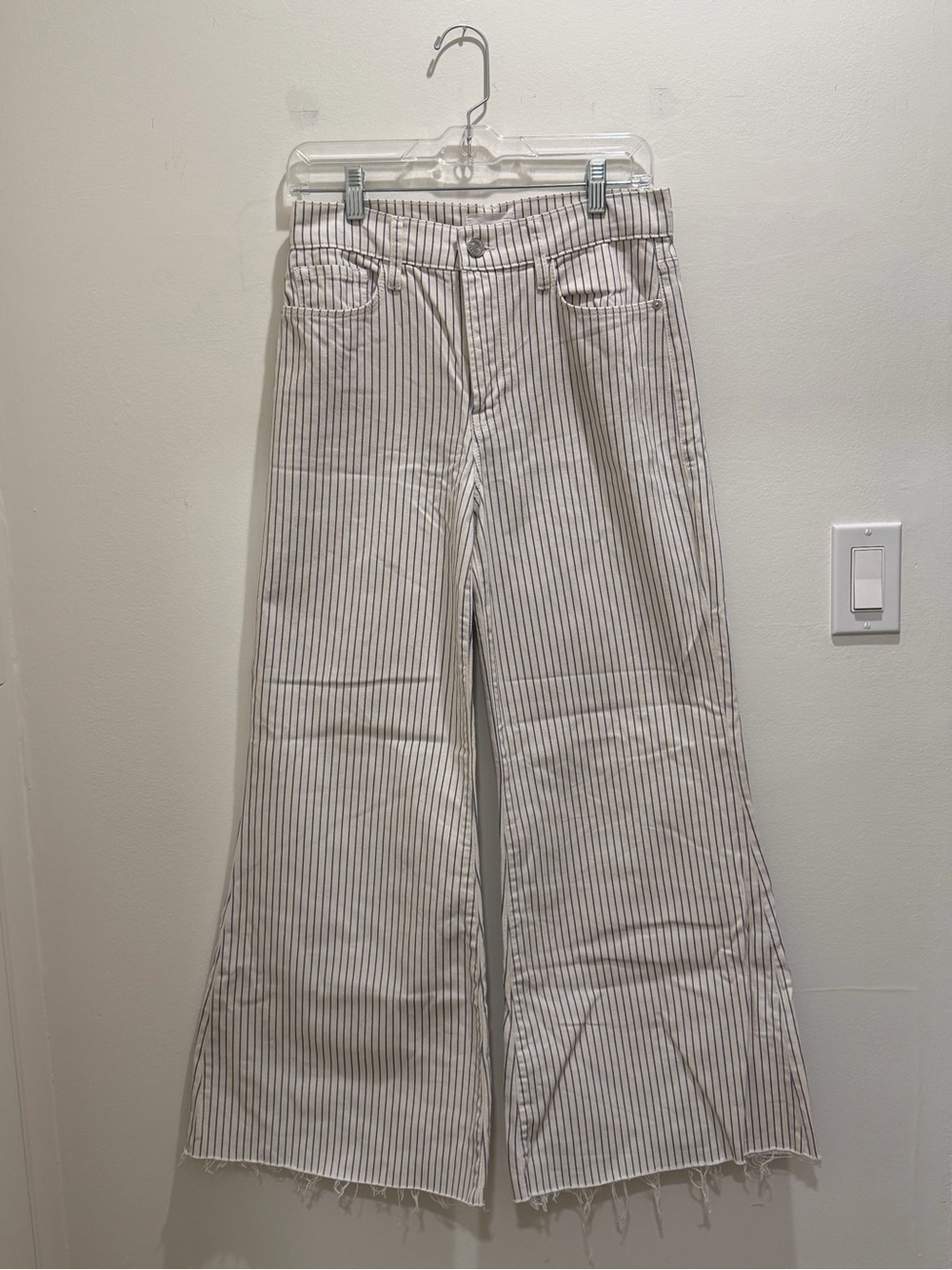 {SIZE 27} FRAME DENIM Le Palazzo Crop Jeans